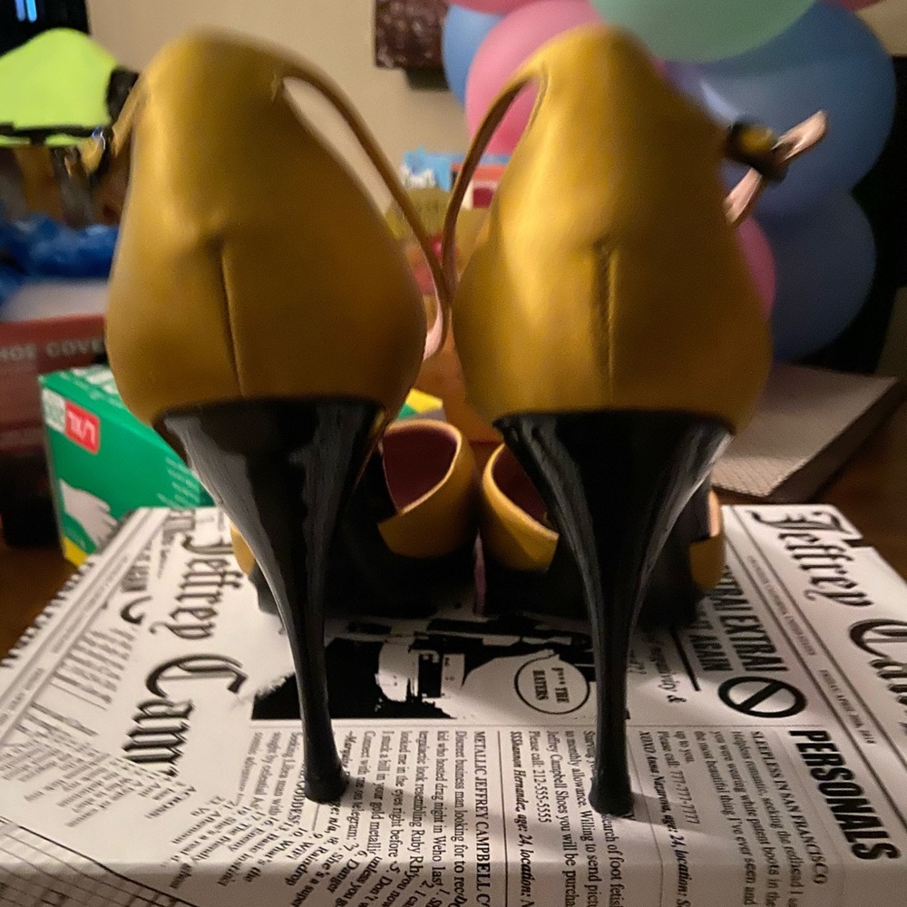 Mustard satin YSL heels. - Picture 2 of 6